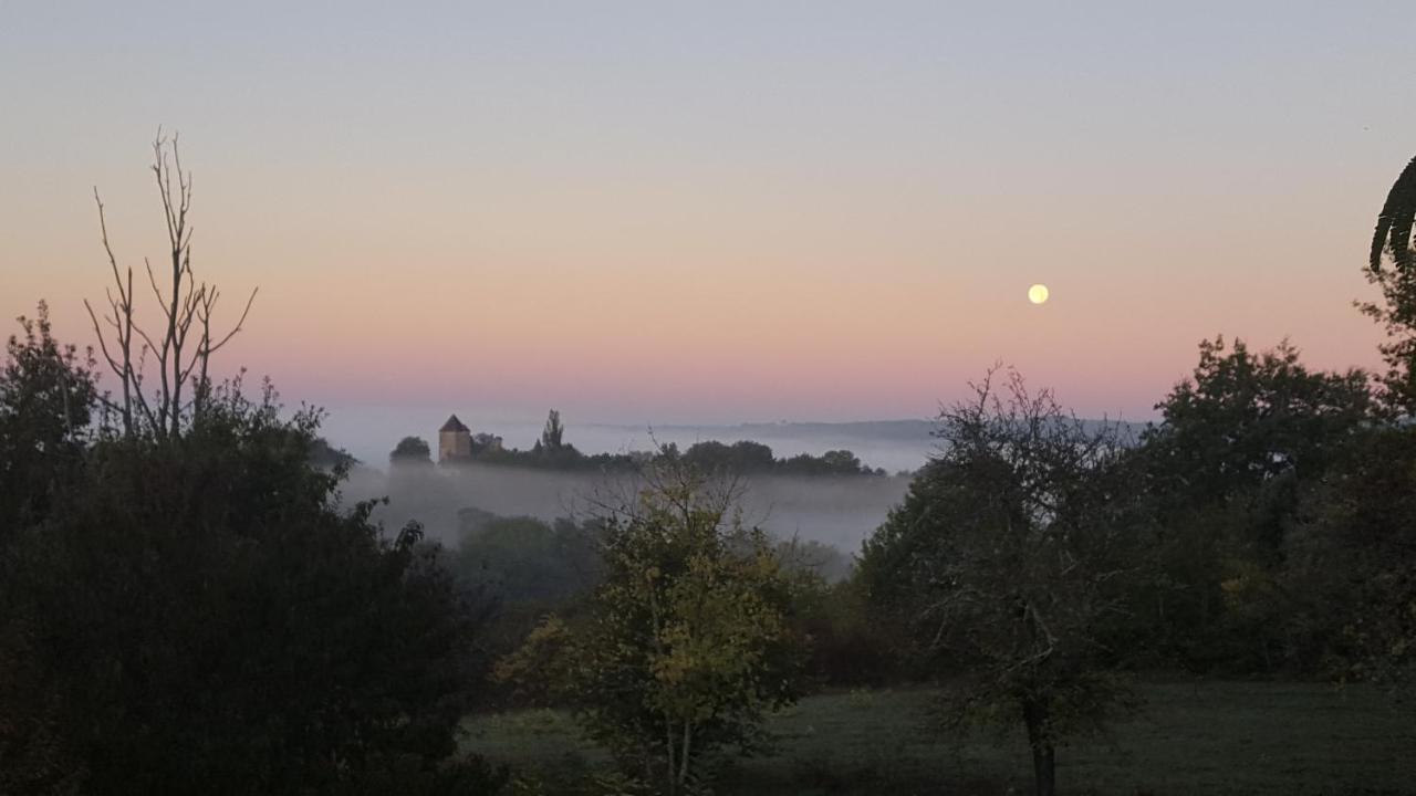 Au Soleil Couchant Saint-Julien-de-Lampon Esterno foto