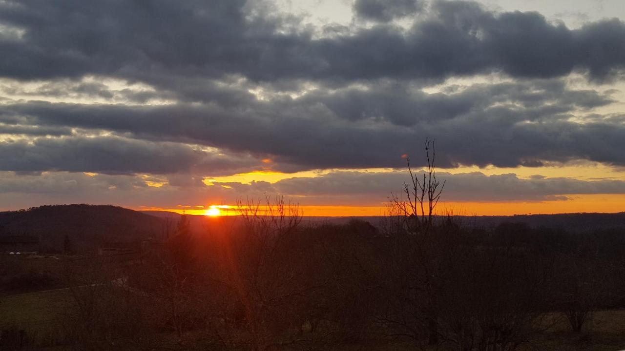 Au Soleil Couchant Saint-Julien-de-Lampon Esterno foto