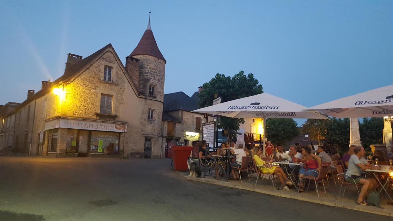 Au Soleil Couchant Saint-Julien-de-Lampon Esterno foto